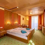 Montana Hotel 3*