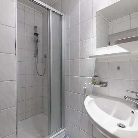 Ξενοδοχείο Montana 3*