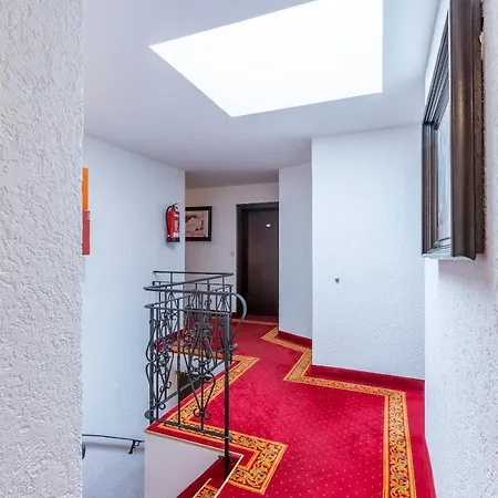 Ξενοδοχείο Montana