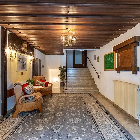 Montana Ξενοδοχείο 3*